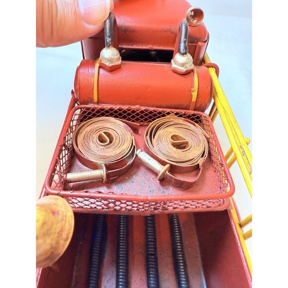 Metal Art 1930’s Fire Fighter Pumper Truck Home Decor - Picture 10 of 16